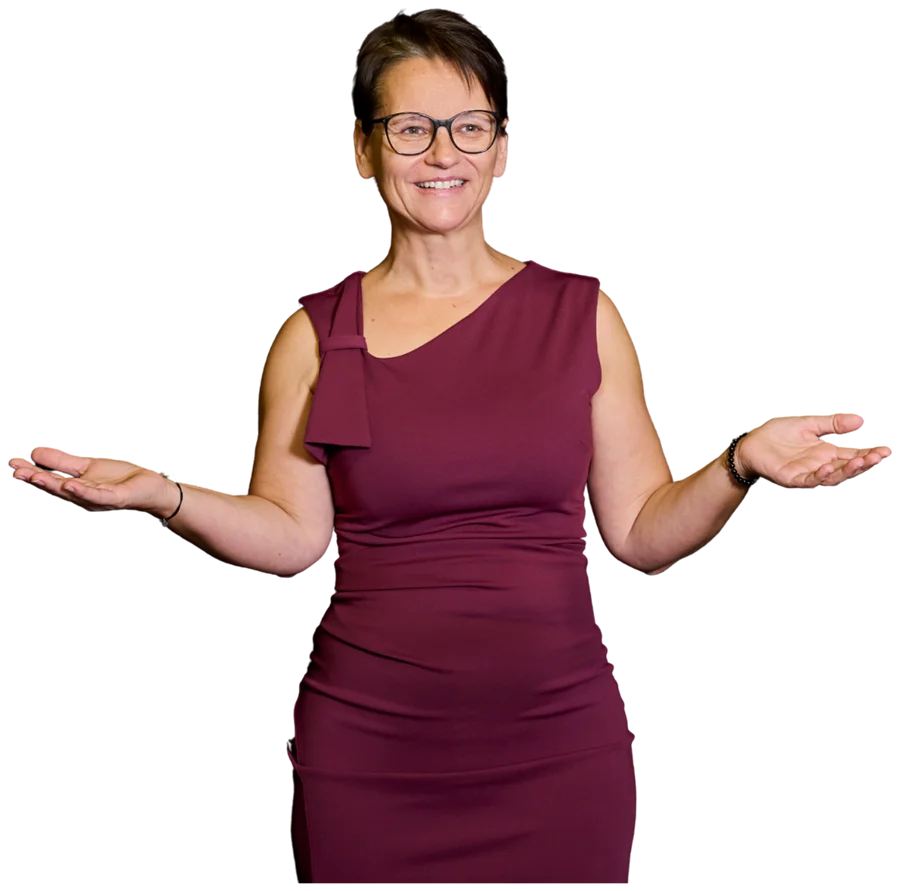 Silvia Schlagbauer mit offenen Armen